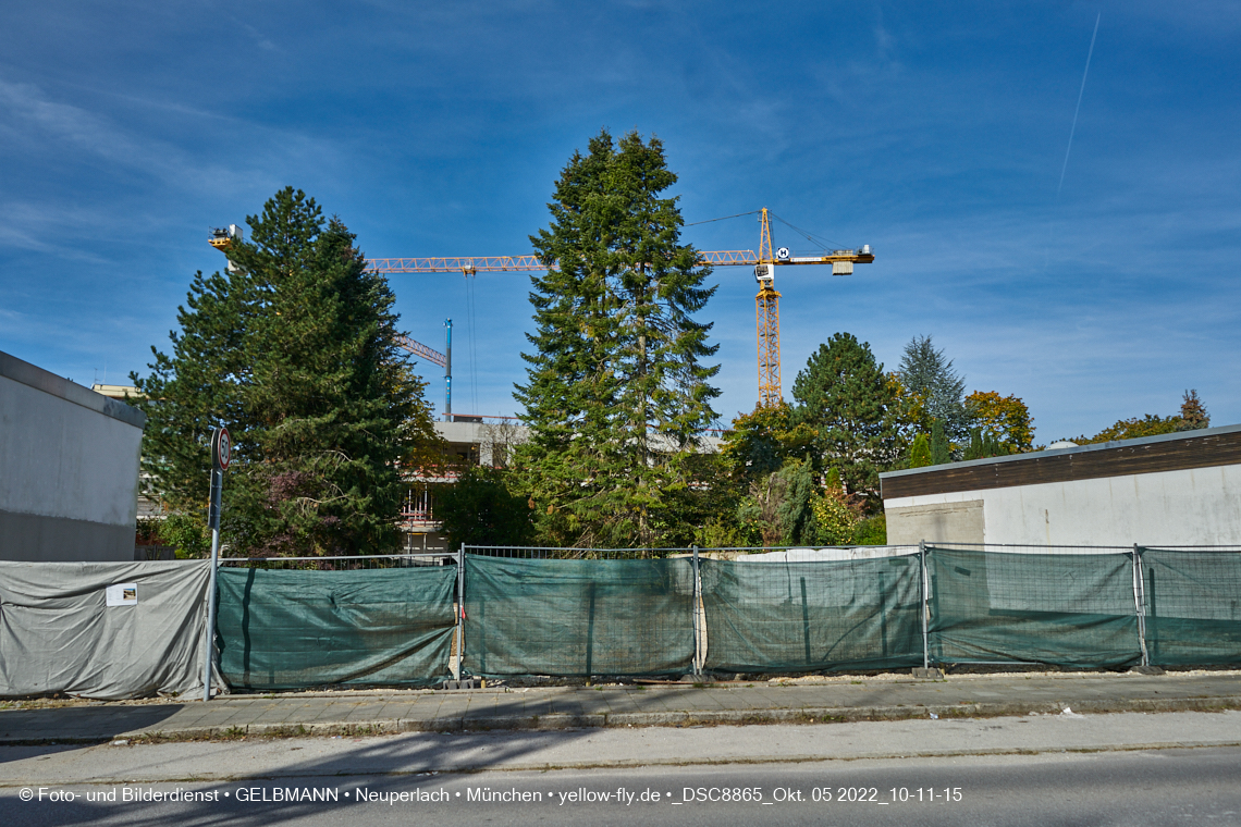 04.10.2022 - Baustelle an der Niederalmstraße 16 und Hugo-Lang-Bogen 13 in Neuperlach-Trudering
